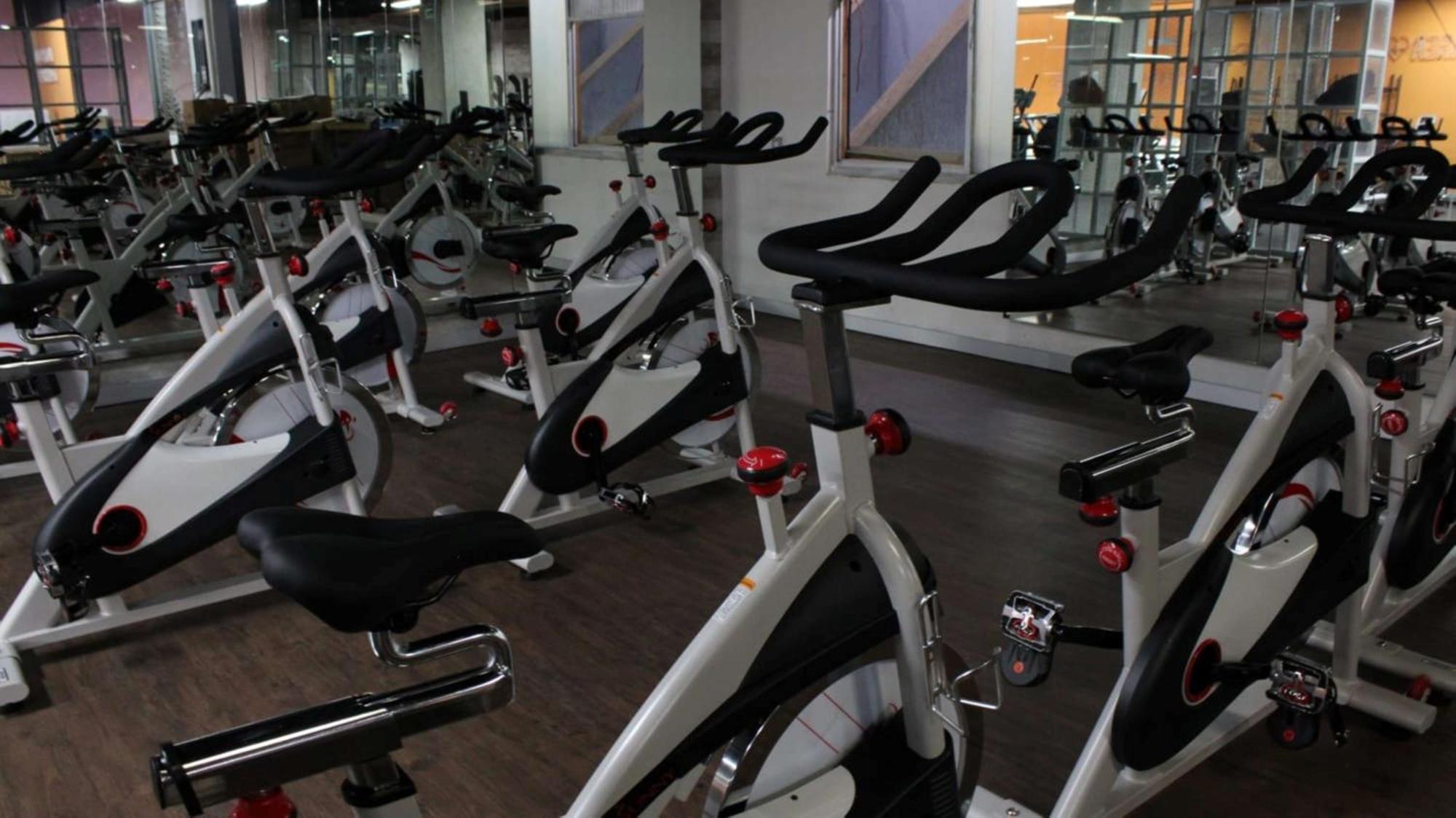 ベスト ウエスタン プラス グラン ホテル モレリア エクステリア 写真 Indoor cycling bikes